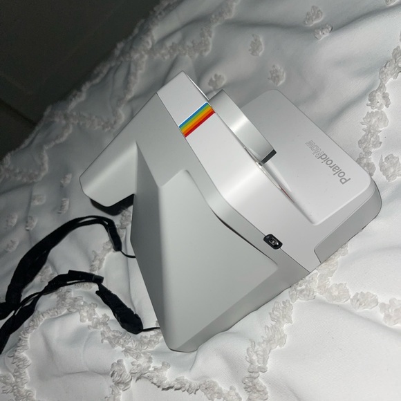 Polaroid Camera - Picture 2 of 3